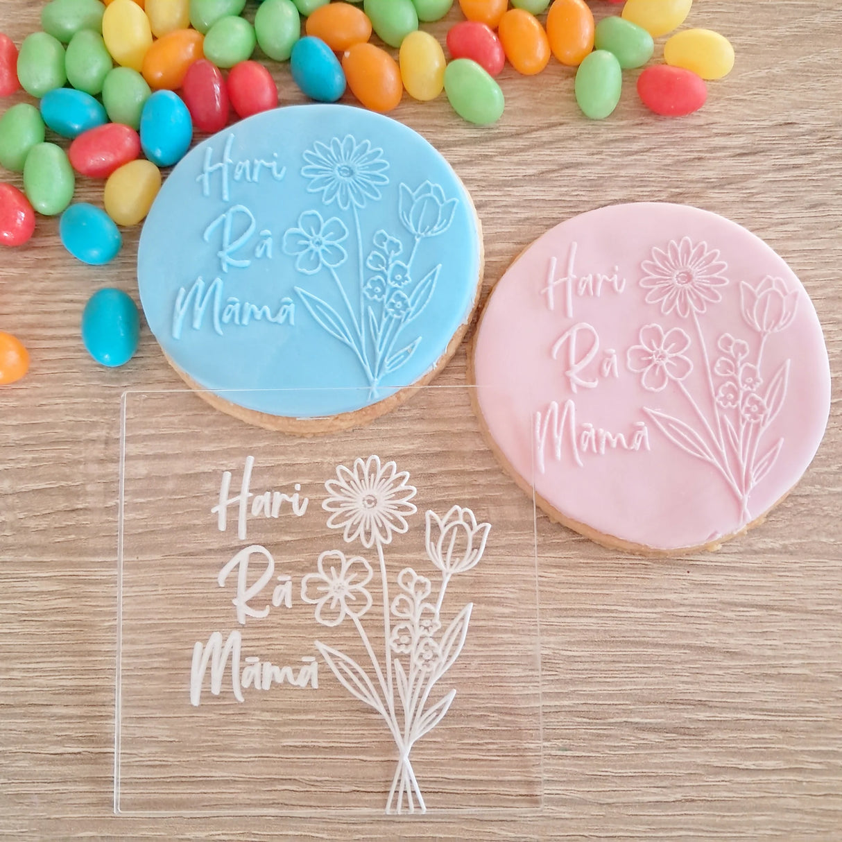 Hari Rā Māmā Acrylic Debosser