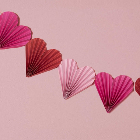 Love Out Loud Heart Garland