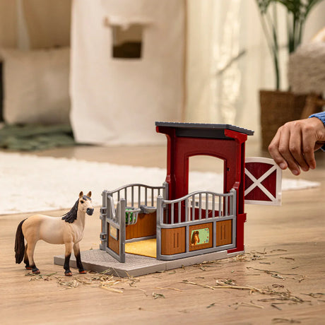 Schleich Pony Box with Mustang Mare