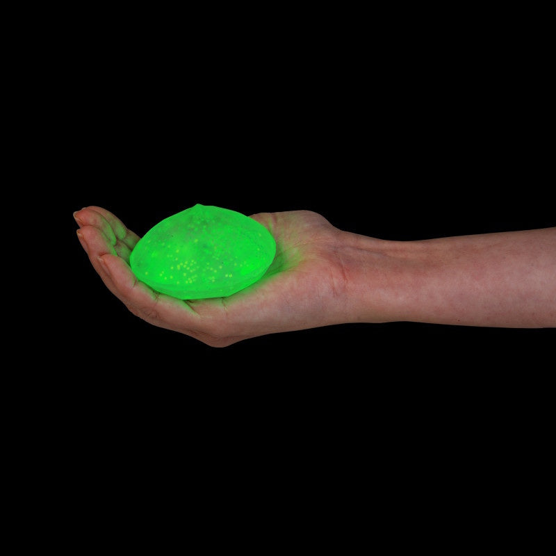 Smoosho’s Super Squeeze Glow-in-the-Dark Diamond