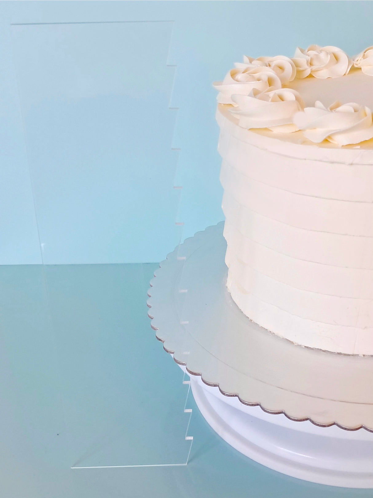 Tall Acrylic Cake Scraper - Pleats