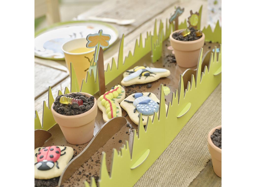 Bugging Out Bug Hunt Treat Stand