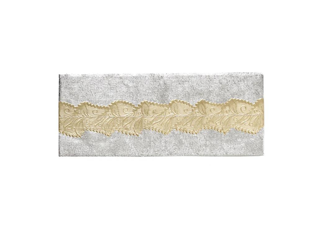 Cake Frill - Silver with Gold Centre