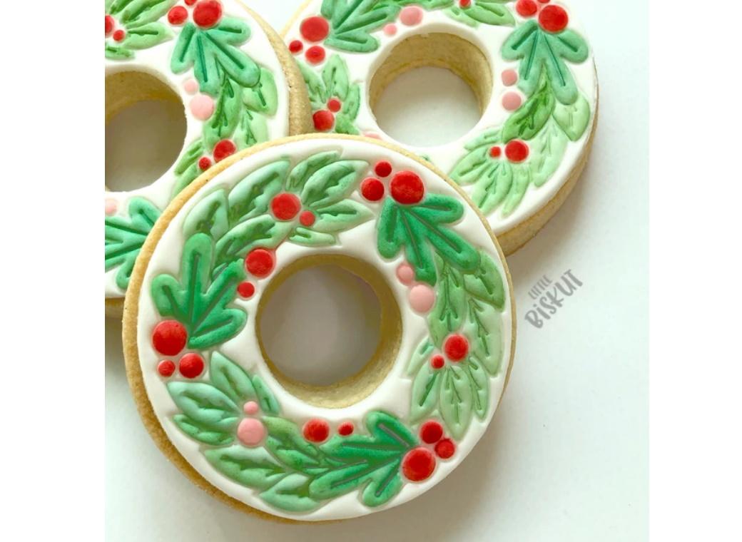 Little Biskut Christmas Wreath Cutter & Embosser Set