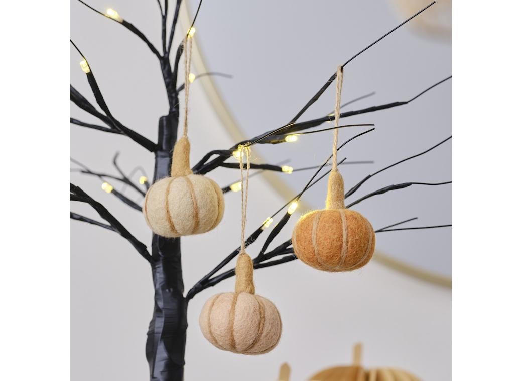 Pumpkin Spice Felt Pumpkin Decorations 3pk