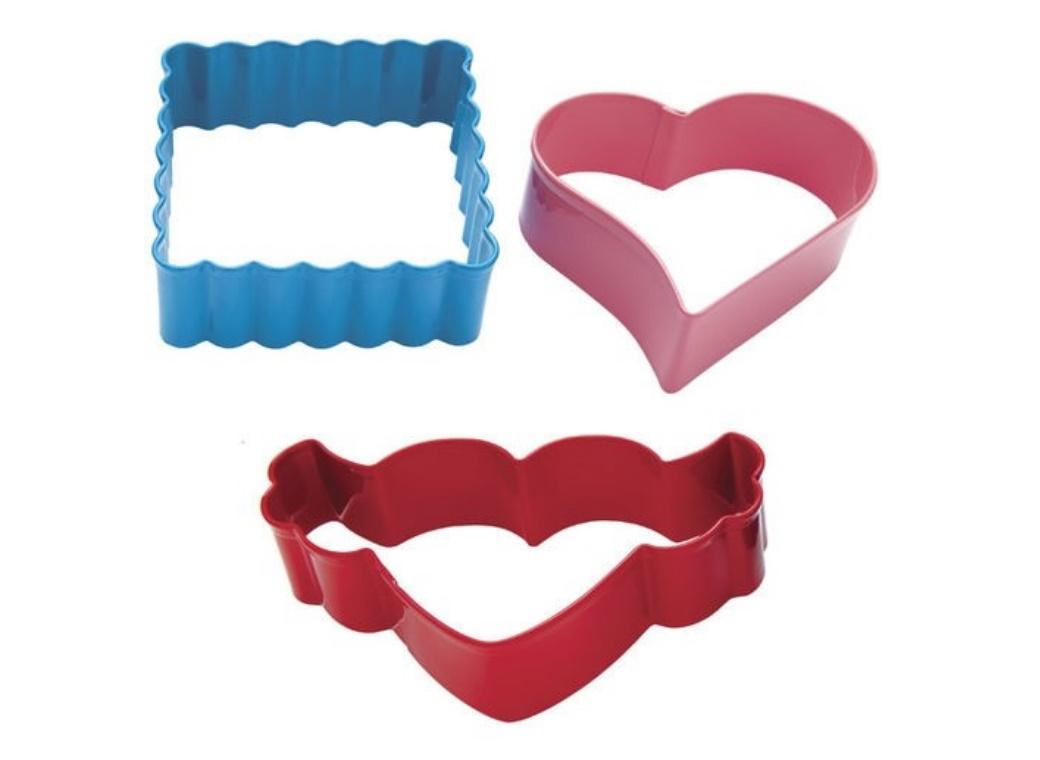 Wilton Hearts A Flutter 3pce Cookie Cutter Set