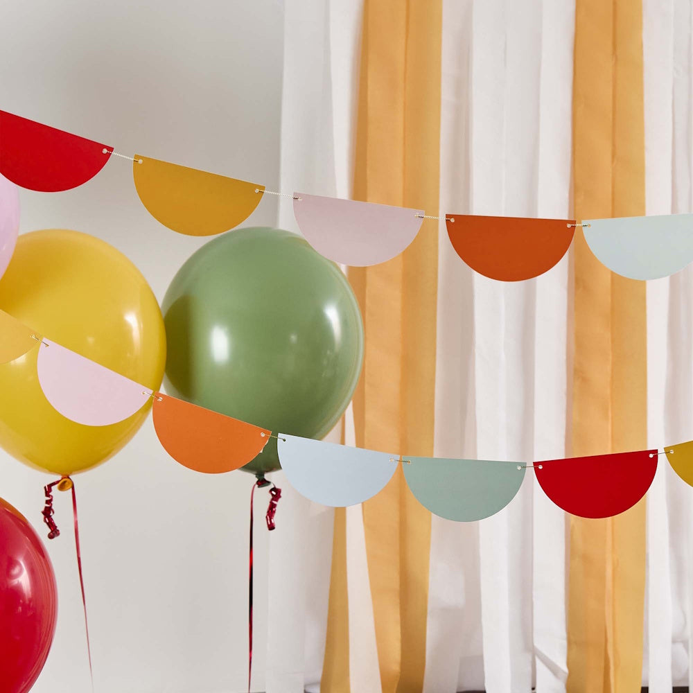 Circus Party Scallop Garland