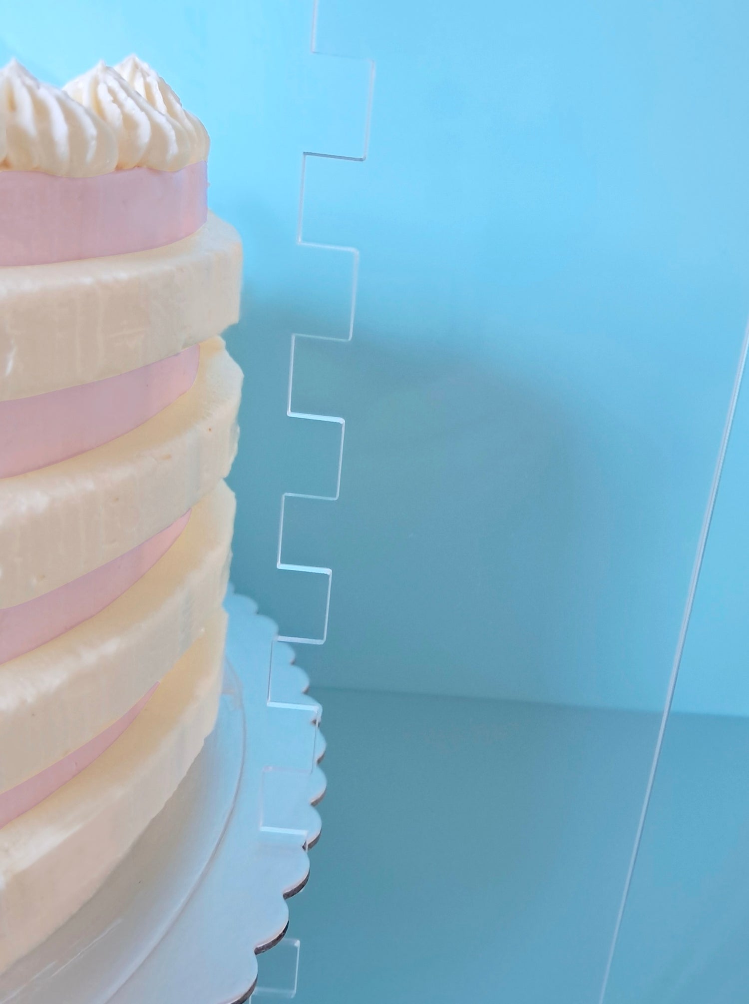 Tall Acrylic Cake Scraper - Small Stripes