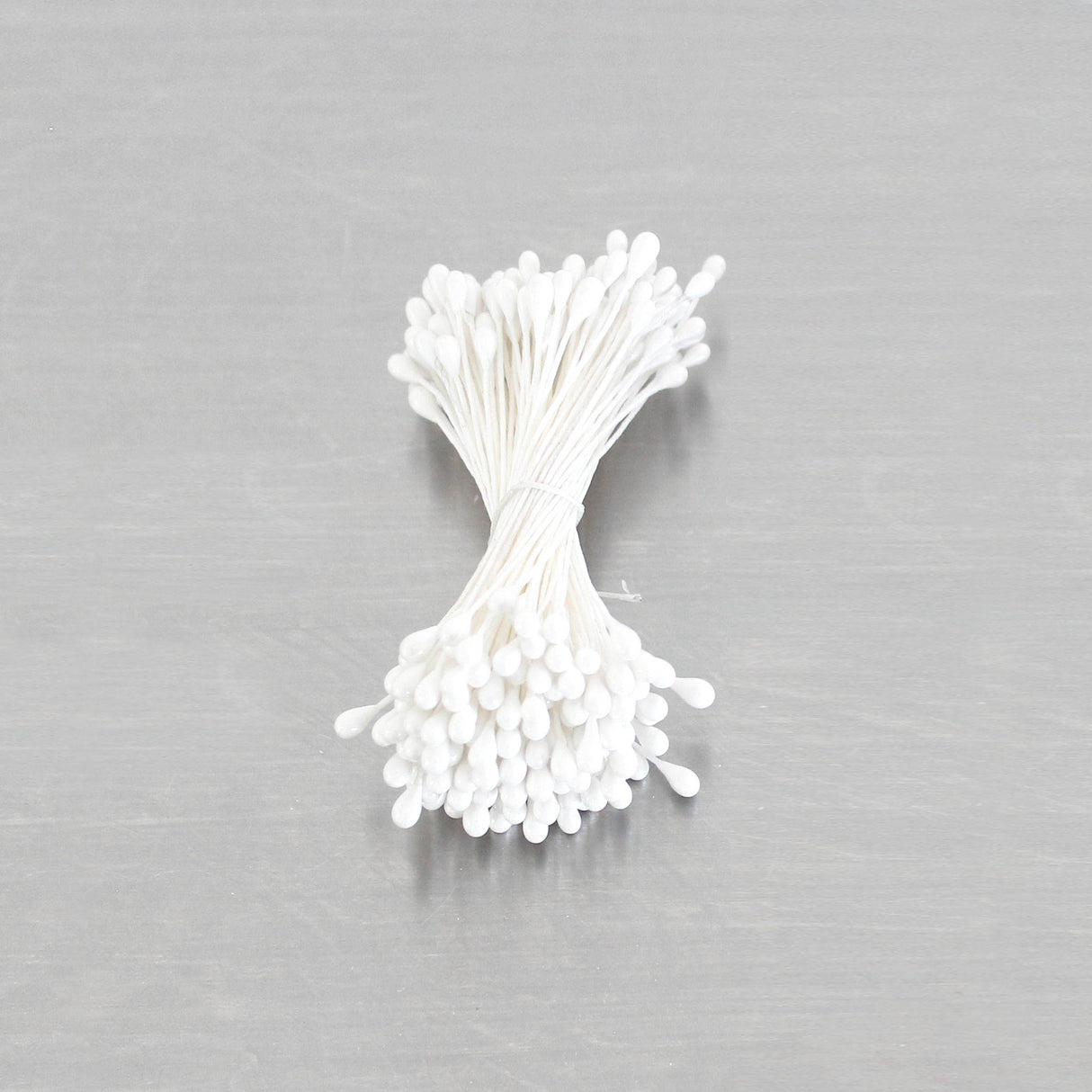 White Medium Pearl Stamens