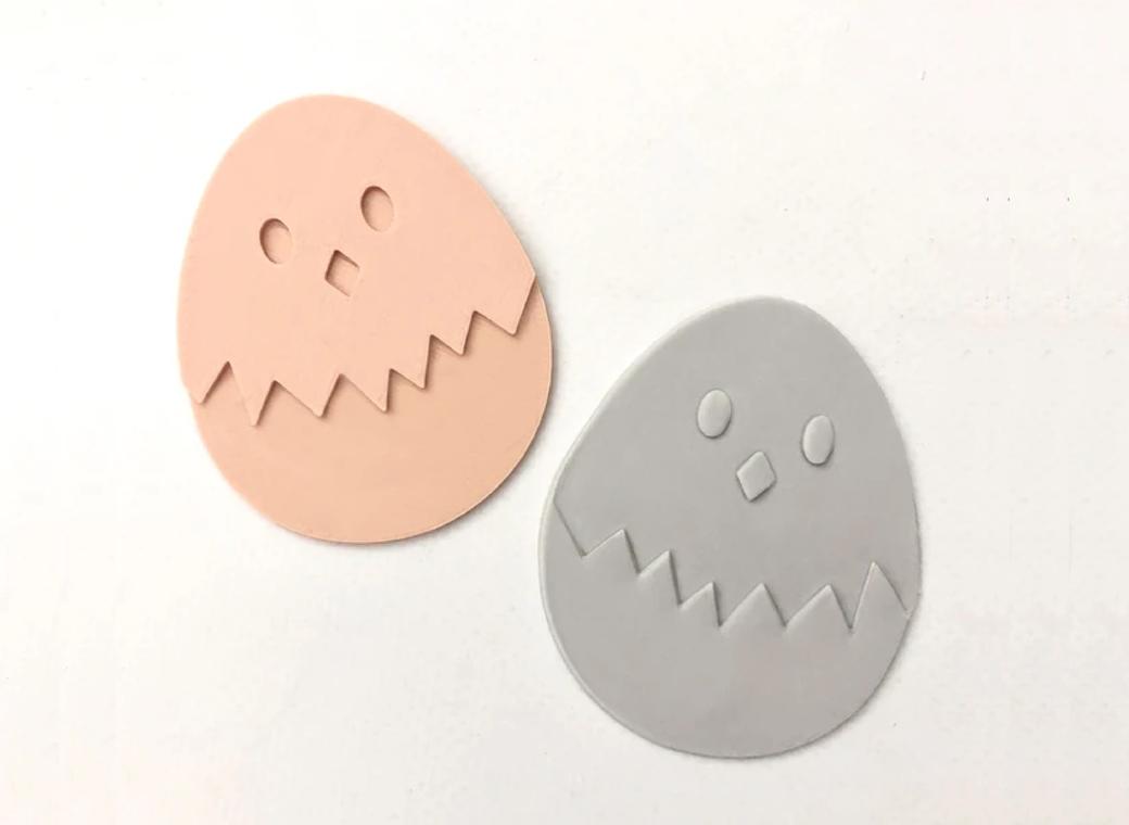 Little Biskut Chick in an Egg Cutter & Debosser Set