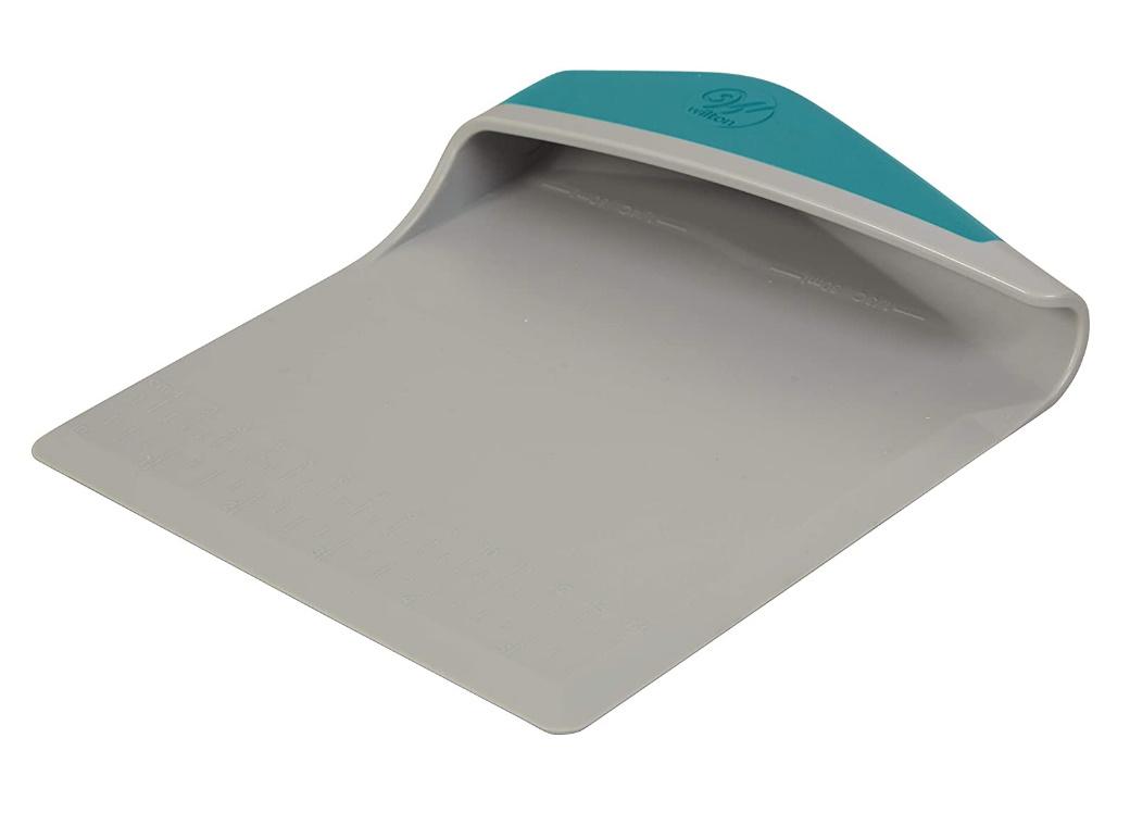 Wilton Versa-Tools Scoop & Chop Baker's Blade